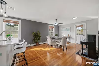 102 Sherwood Avenue, Mahwah, NJ 07430 - Photo 13