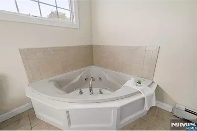 102 Sherwood Avenue, Mahwah, NJ 07430 - Photo 35