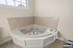 102 Sherwood Ave, Mahwah, NJ 07430 - Photo 35