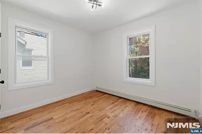 203-205 Hansbury, Newark, NJ 07112 - Photo 27