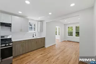 203-205 Hansbury, Newark, NJ 07112 - Photo 3