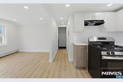 203-205 Hansbury, Newark, NJ 07112 - Photo 33
