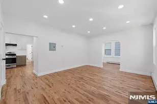 203-205 Hansbury, Newark, NJ 07112 - Photo 5