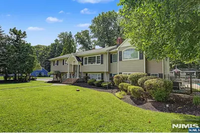 62 Andrew Avenue, Oakland, NJ 07436 - Photo 3