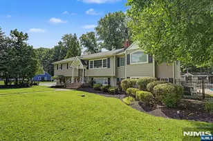 62 Andrew Ave, Oakland, NJ 07436 - Photo 3