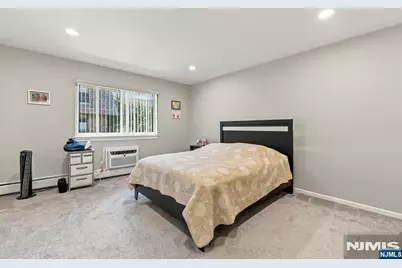 164 Diamond Bridge Avenue 9 #9, Hawthorne, NJ 07506 - Photo 13