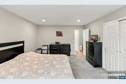 164 Diamond Bridge Avenue 9 #9, Hawthorne, NJ 07506 - Photo 17
