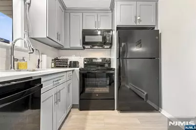 164 Diamond Bridge Avenue 9 #9, Hawthorne, NJ 07506 - Photo 35