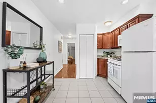 354 Paterson Plank Rd, Jersey City, NJ 07307 - Photo 5