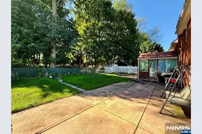 62 Howland Avenue, Teaneck Township, NJ 07666 - Photo 29