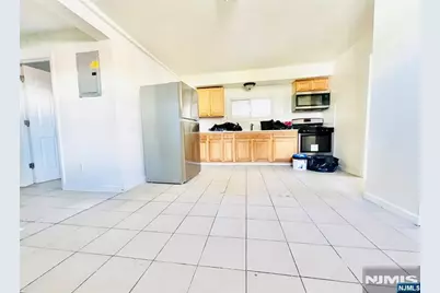 718 13th Street 1 #1, Newark, NJ 07103 - Photo 3