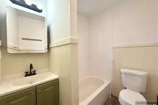 4306 Kennedy Blvd 10, Union City, NJ 07087 - Photo 5