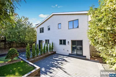 2410 3rd Street B #B, Fort Lee, NJ 07024 - Photo 23