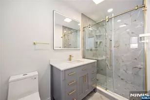 2410 3rd Street B, Fort Lee, NJ 07024 - Photo 17