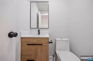 2410 3rd Street B, Fort Lee, NJ 07024 - Photo 11