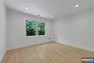 103 Hallberg Ave, Bergenfield, NJ 07621 - Photo 15
