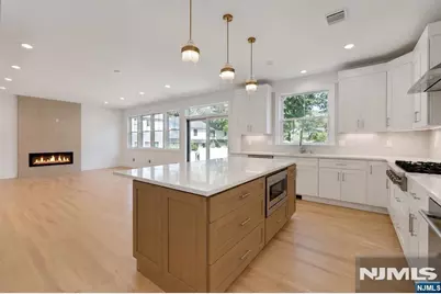 103 Hallberg Avenue, Bergenfield, NJ 07621 - Photo 7