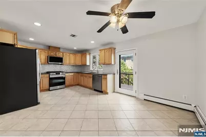 229 Franklin Avenue B #B, Cliffside Park, NJ 07010 - Photo 9