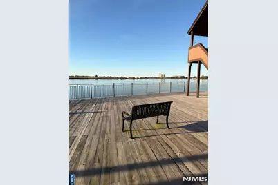99 Sandpiper Key 99 #99, Secaucus, NJ 07094 - Photo 27