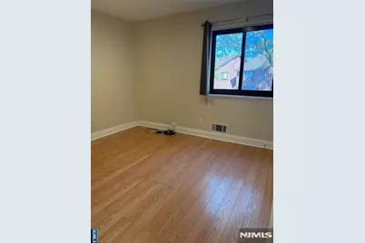 99 Sandpiper Key 99 #99, Secaucus, NJ 07094 - Photo 21