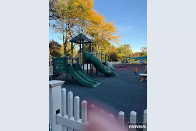 99 Sandpiper Key 99 #99, Secaucus, NJ 07094 - Photo 29