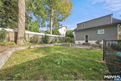 102 Large Avenue, Hillsdale, NJ 07642 - Photo 41