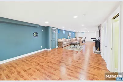 120 Beverly Road, Hawthorne, NJ 07506 - Photo 25