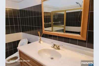 330 12th Street B #B, Palisades Park, NJ 07650 - Photo 7