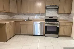 692 Anderson Ave 2nd Floor, Cliffside Park, NJ 07010 - Photo 1
