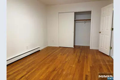 692 Anderson Avenue 2nd Floor #2nd floor, Cliffside Park, NJ 07010 - Photo 7
