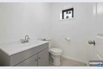 891 River Drive, Elmwood Park, NJ 07407 - Photo 11