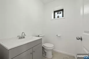 891 River Dr, Elmwood Park, NJ 07407 - Photo 11