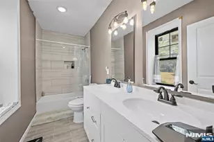 891 River Dr, Elmwood Park, NJ 07407 - Photo 29