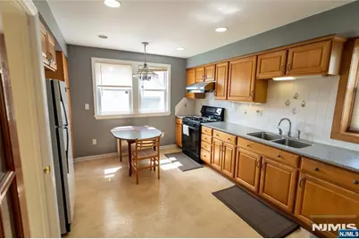30 Carnation Street, Bergenfield, NJ 07621 - Photo 7