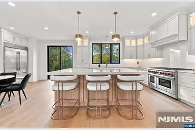 785 Summit Avenue, River Edge, NJ 07661 - Photo 3