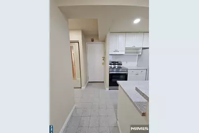 333 Grand Avenue 3M #3M, Palisades Park, NJ 07650 - Photo 7