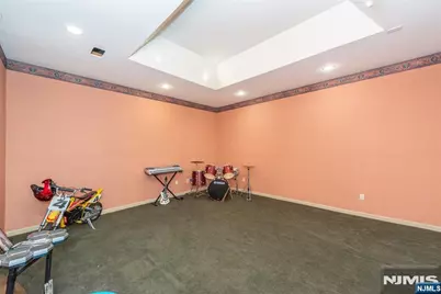 86 Point View Parkway, Wayne, NJ 07470 - Photo 25