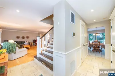 86 Point View Parkway, Wayne, NJ 07470 - Photo 3