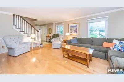 86 Point View Parkway, Wayne, NJ 07470 - Photo 5