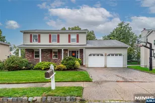 86 Point View Pkwy, Wayne, NJ 07470 - Photo 1