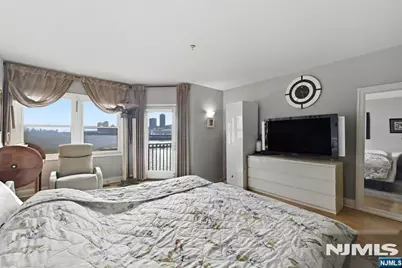 214 The Promenade 214 #214, Edgewater, NJ 07020 - Photo 11