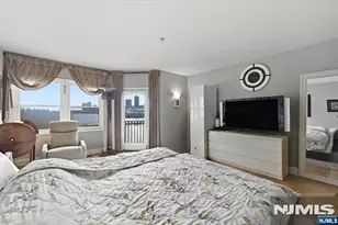 214 The Promenade 214, Edgewater, NJ 07020 - Photo 11