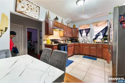 37 Aldine Street, Newark, NJ 07112 - Photo 5