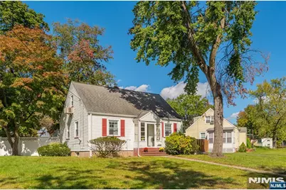 301 Birchwood Road, New Milford, NJ 07646 - Photo 29