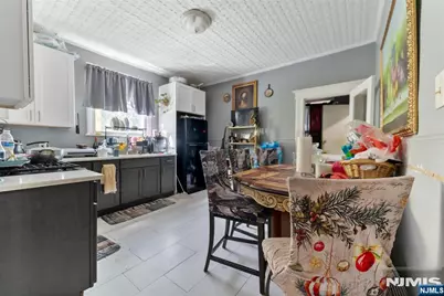 25 17th Street, East Orange, NJ 07018 - Photo 9