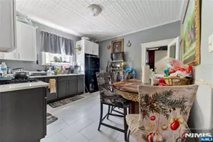 25 S 17th St, East Orange, NJ 07018 - Photo 9