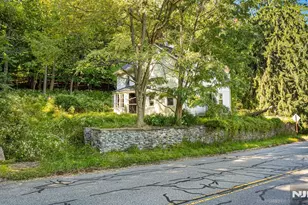 125 Lindsley Rd, Cedar Grove, NJ 07009 - Photo 11