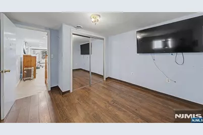 92 Blauvelt Avenue, Bergenfield, NJ 07621 - Photo 25