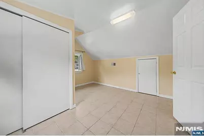 92 Blauvelt Avenue, Bergenfield, NJ 07621 - Photo 23