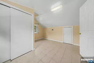92 Blauvelt Ave, Bergenfield, NJ 07621 - Photo 23